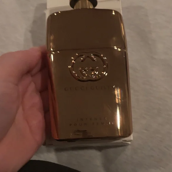 Gucci Guilty Eau de Parfum Intense - Gold and Cream - Picture 2 of 4